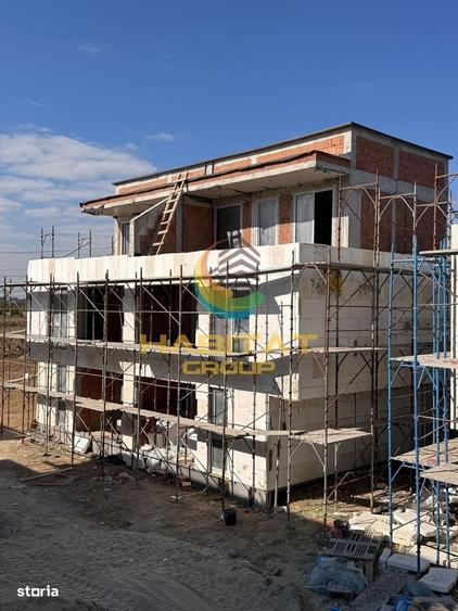 Casă cu 4 camere cu Teren 250 Mp în Titan