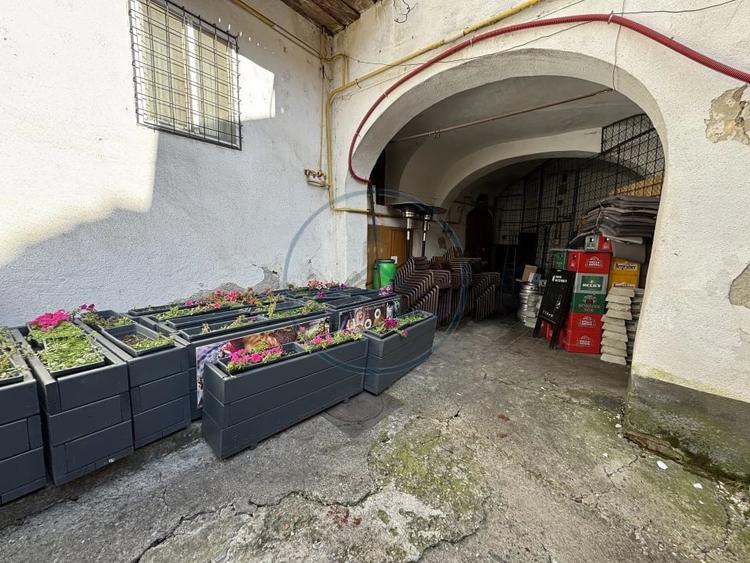 Spațiu comercial, de 233 mp, în Ultracentral