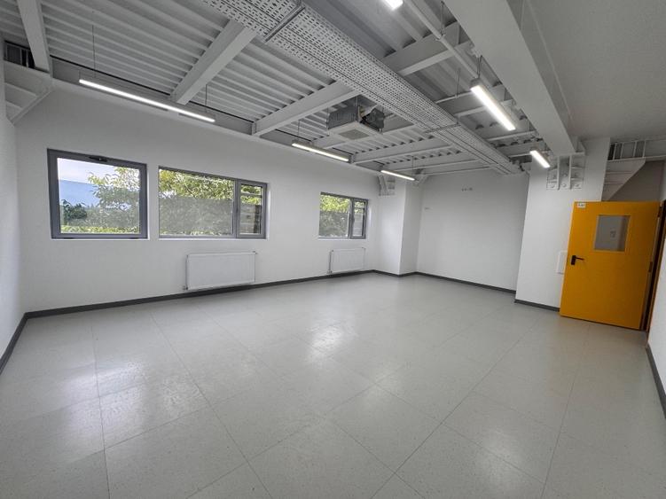 Spațiu comercial, de 1,500 mp, în Băneasa