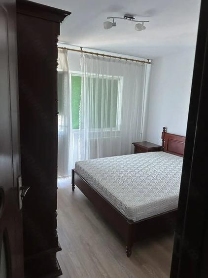 Apartament cu 2 camere decomandat în Steaua