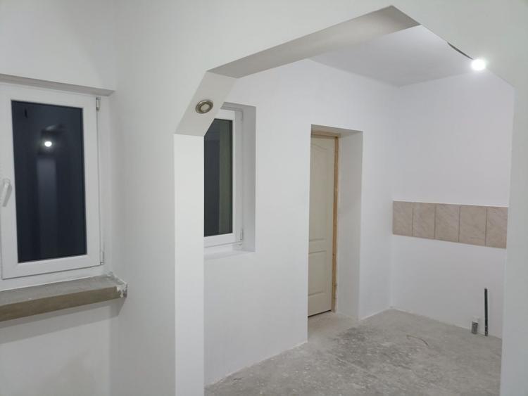 Casă cu 3 camere în Sântimreu