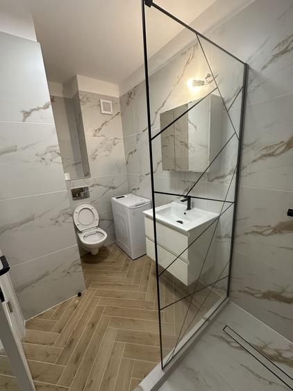 Apartament cu 2 camere decomandat în Florești