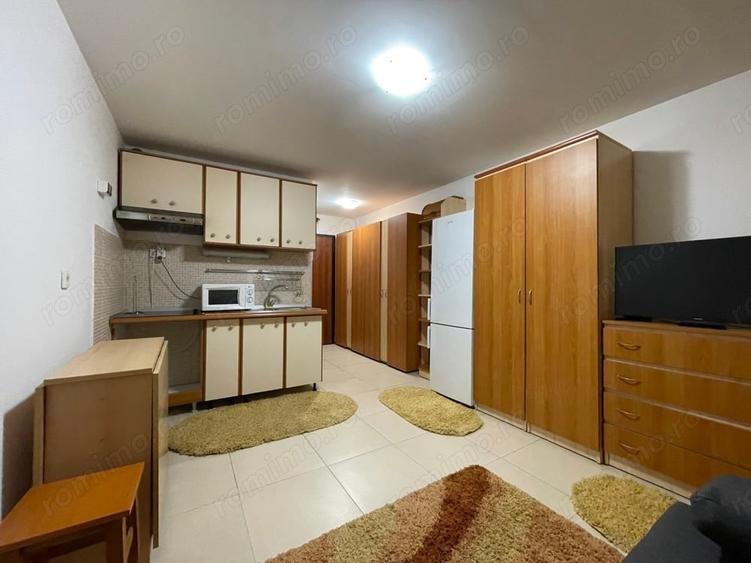 Garsonieră decomandată în Vitan