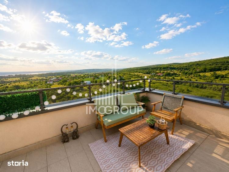 Apartament cu 2 camere semidecomandat în Sopor