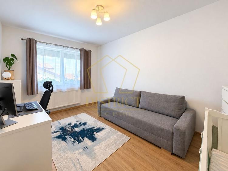 Apartament cu 3 camere semidecomandat, mobilat în Giroc