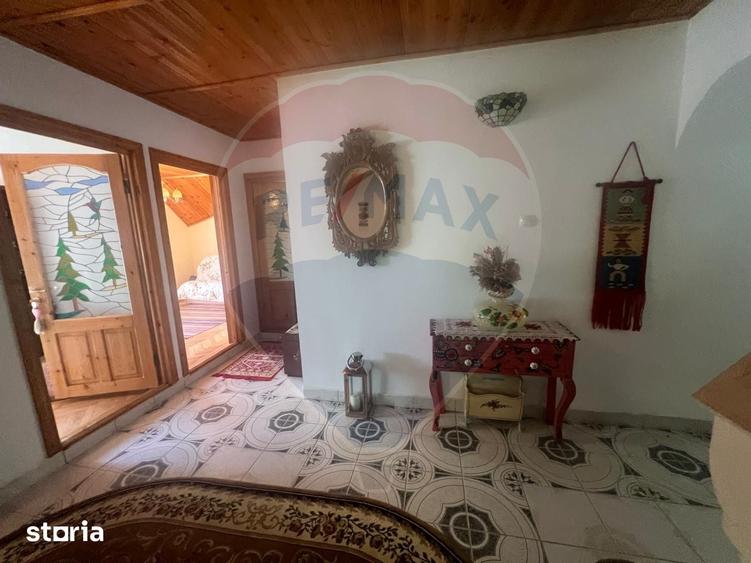 Casă cu Teren 2362 Mp în Tulnici