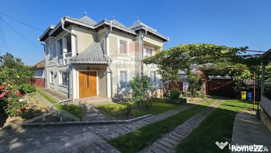 Casă cu 5 camere cu Teren 2078 Mp în Bogata