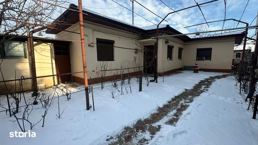 Casă cu 4 camere cu Canalizare în Bucureștii Noi