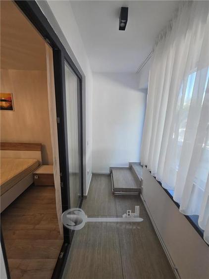 Apartament cu 3 camere decomandat, mobilat în Bucium