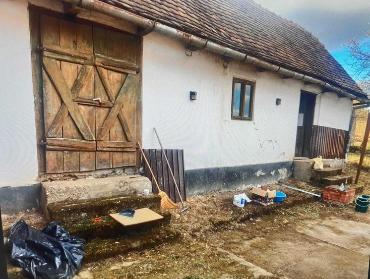 Casă cu 3 camere în Cuied