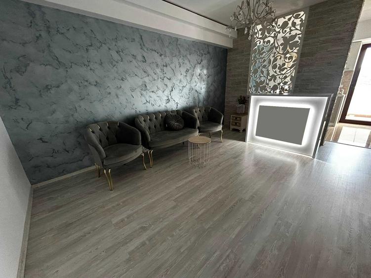 Apartament cu 3 camere semidecomandat în Central