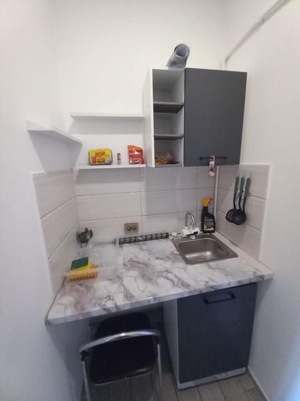 Garsonieră decomandată în Central