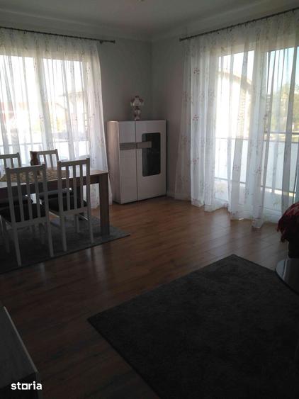 Apartament cu 3 camere în Progresul