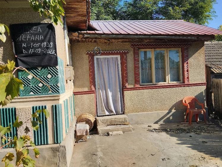 Casă cu 5 camere cu Teren 1000 Mp în Rași