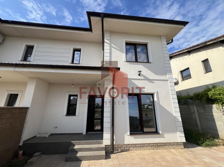 Duplex cu 5 camere cu Canalizare în Chișoda