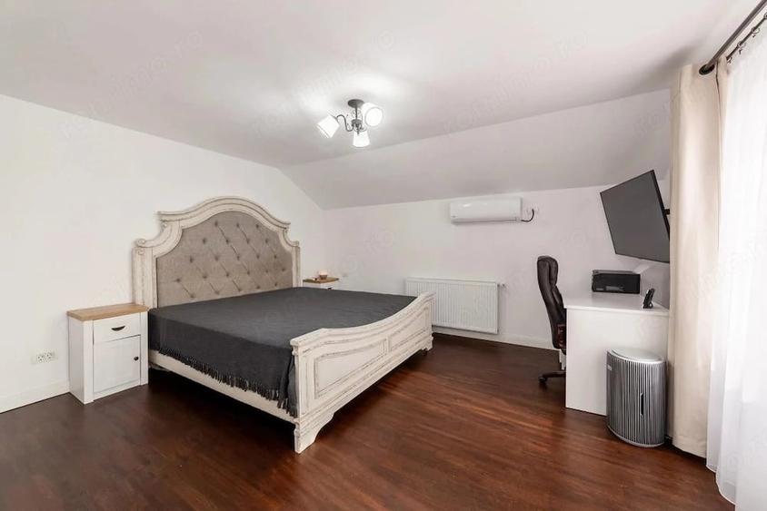 Casă cu 3 camere cu Teren 477 Mp în Bradu