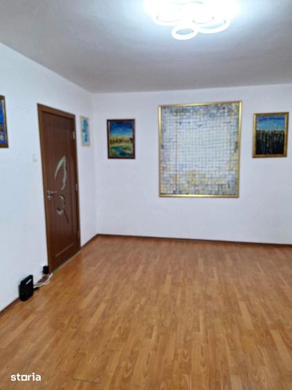 Apartament cu 2 camere în Drumul Taberei