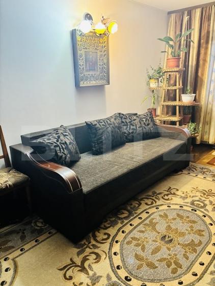 Apartament cu 4 camere decomandat, mobilat în Exterior Vest