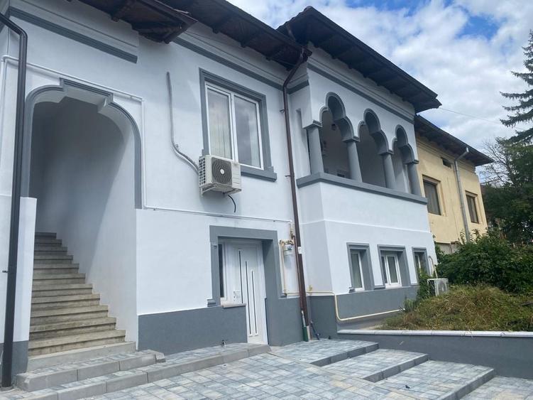 Casă cu 4 camere în Trivale