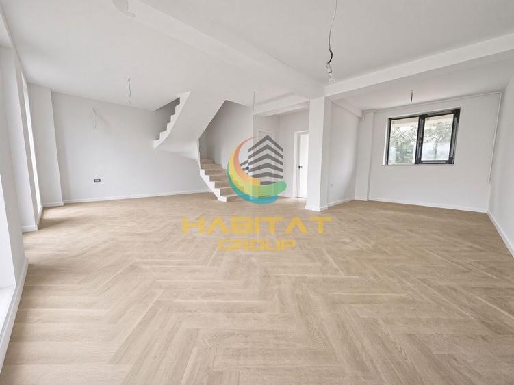 Casă individuală cu 6 camere cu Canalizare în Central