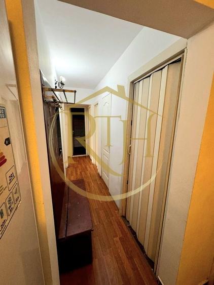 Apartament cu 3 camere decomandat, mobilat în Complex Studențesc