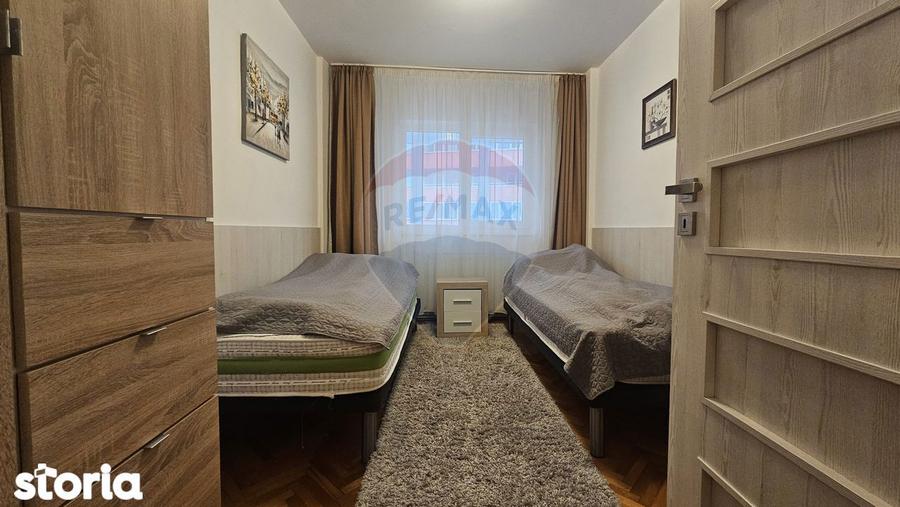 Apartament cu 3 camere decomandat, mobilat în Valea Cetății