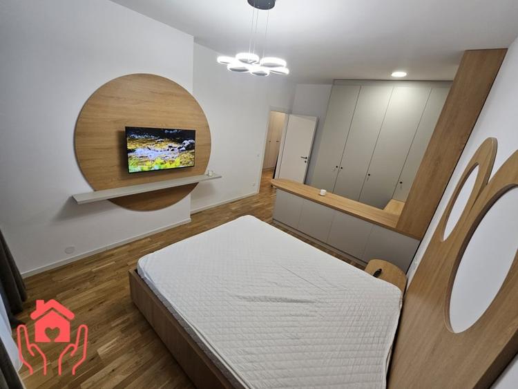 Apartament cu 2 camere semidecomandat, mobilat în Băneasa