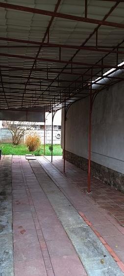 Casă cu 3 camere în Burdea
