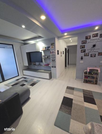 Apartament cu 3 camere în Brăilei