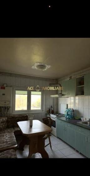 Apartament cu 3 camere decomandat, mobilat în Politehnica