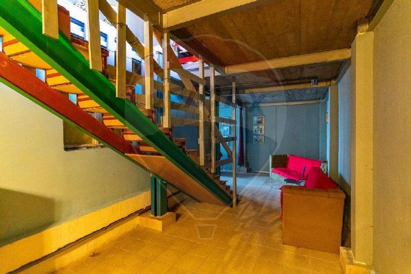 Spațiu comercial, de 150 mp, în Est