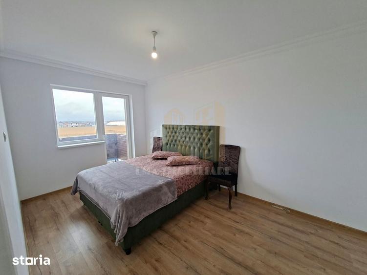 Apartament cu 3 camere decomandat în Sânpetru