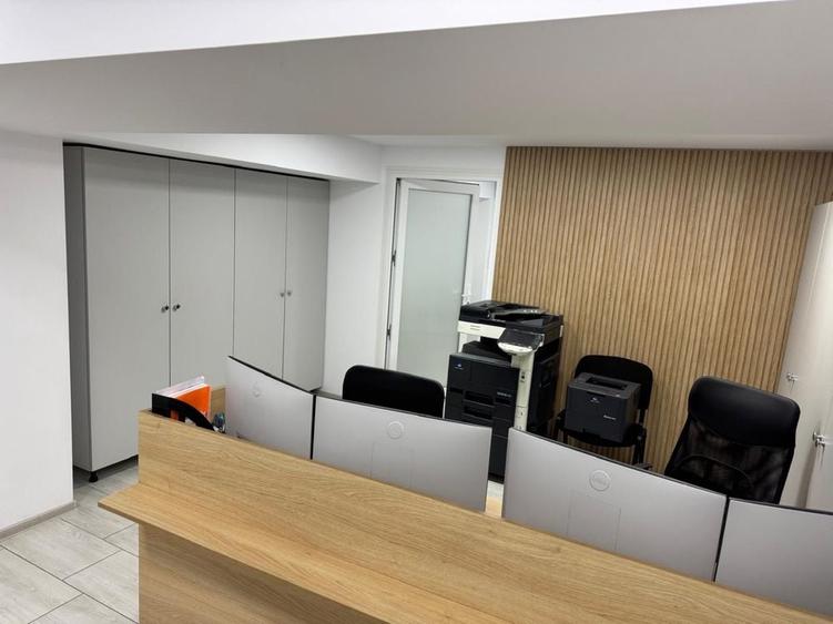 Spațiu comercial, de 120 mp, în Central