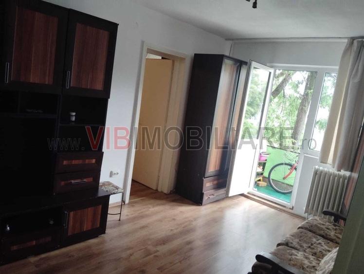 Se oferă spre vânzare un apartament cu 2 camere, situat în zona Șagului, pe stra - 1
