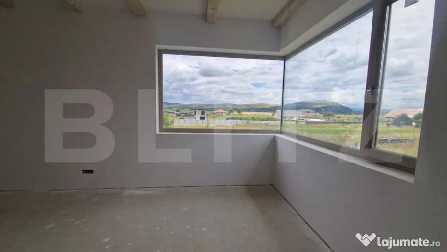 Casă cu 4 camere cu Teren 800 Mp în Bod