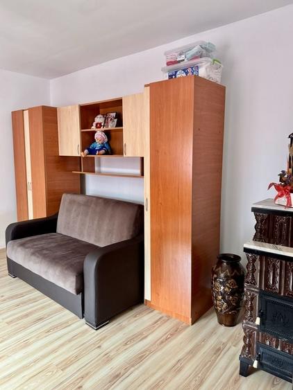 Casă cu 3 camere semidecomandat în Cordun