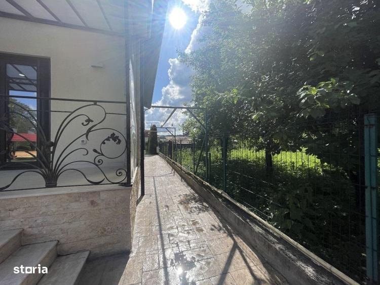 Casă cu 4 camere în Central