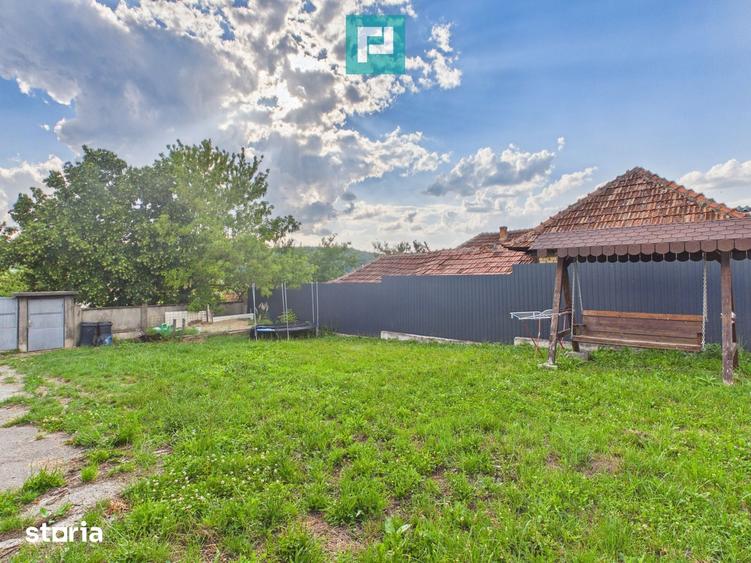 Casă cu 2 camere cu Teren 1800 Mp în Hidiș