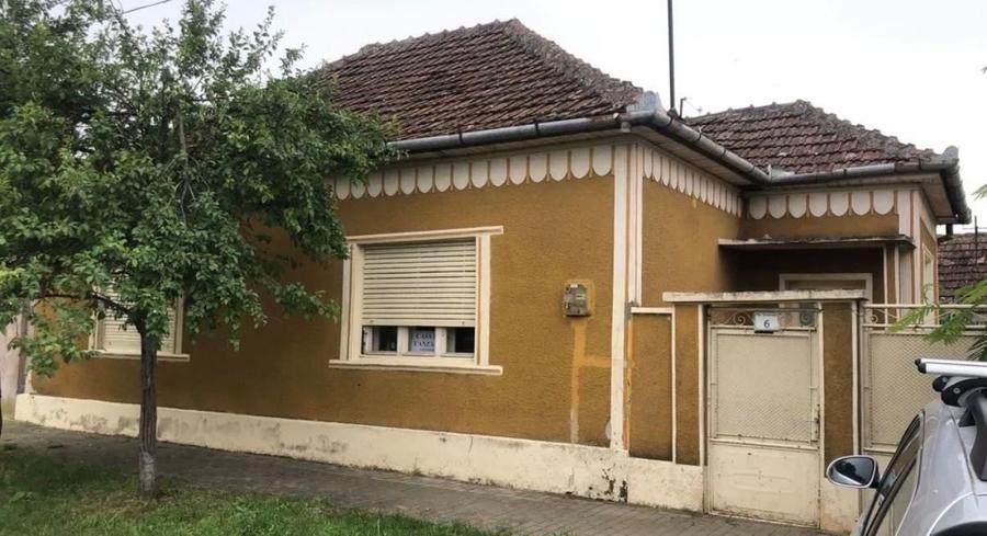 Casă cu 3 camere în Central