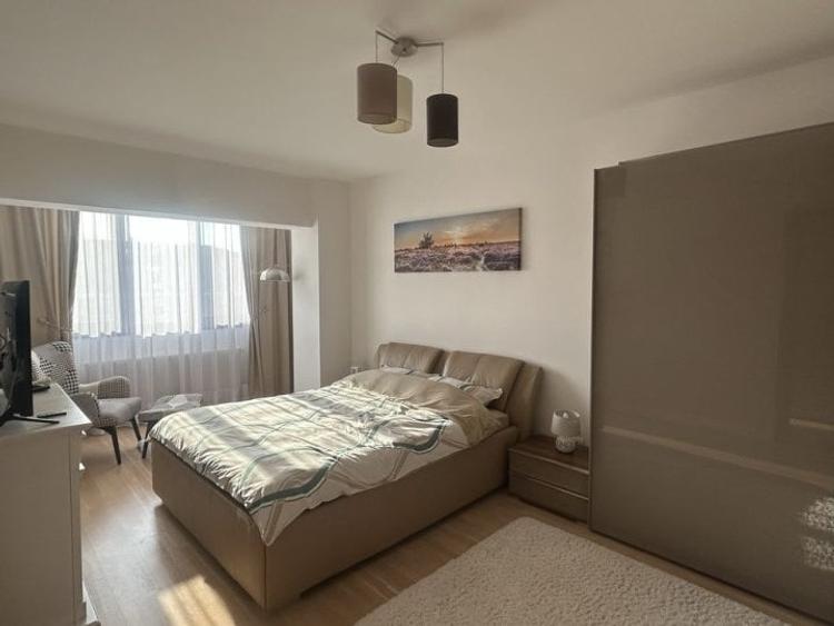 Apartament cu 3 camere decomandat, mobilat în Herăstrău