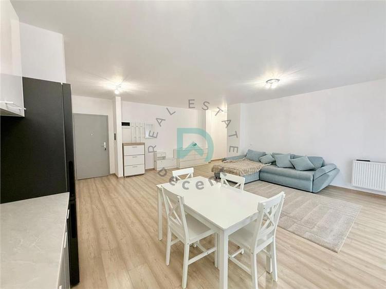 Apartament cu 3 camere decomandat în Avantgarden