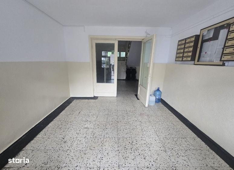 Apartament cu 2 camere semidecomandat în Podu Roș