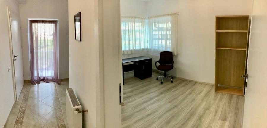 Apartament cu 3 camere decomandat, mobilat în Torontalului