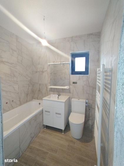Casă cu 4 camere cu Teren 500 Mp în Blandiana