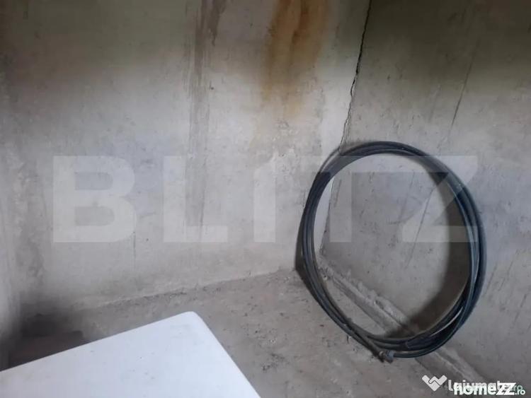 Casă cu 5 camere cu Teren 2300 Mp în Mătăsaru