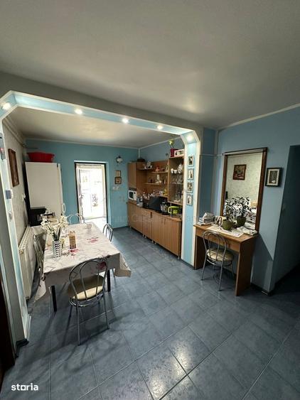 Apartament cu 3 camere decomandat în Dancu