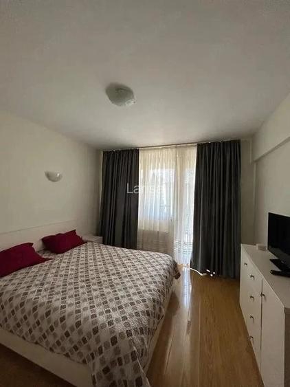 Inchiriez apt central