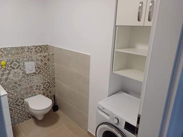 Apartament cu 3 camere, mobilat în Turnișor