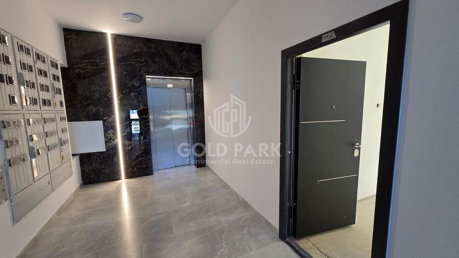Spațiu comercial, de 188.60000610352 mp, în Florești