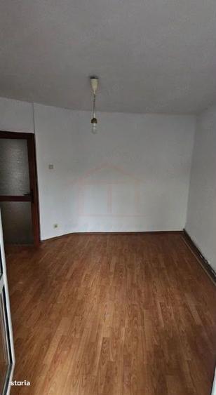 Apartament cu 3 camere în Siderurgiștilor
